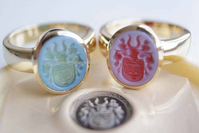 Gold womens signet rings with gemstones