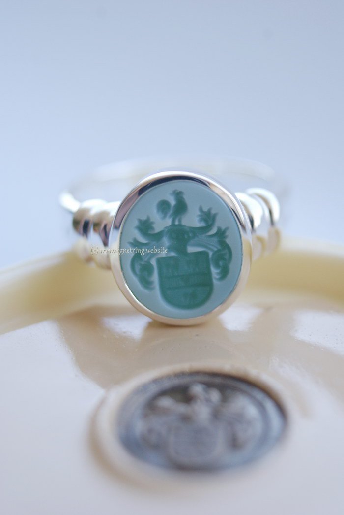 Silver womens signet ring with green layered agate and decorated sides
